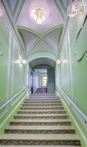 Others 5, RA Kuznechniy 19, Sankt-Peterburg gorsovet