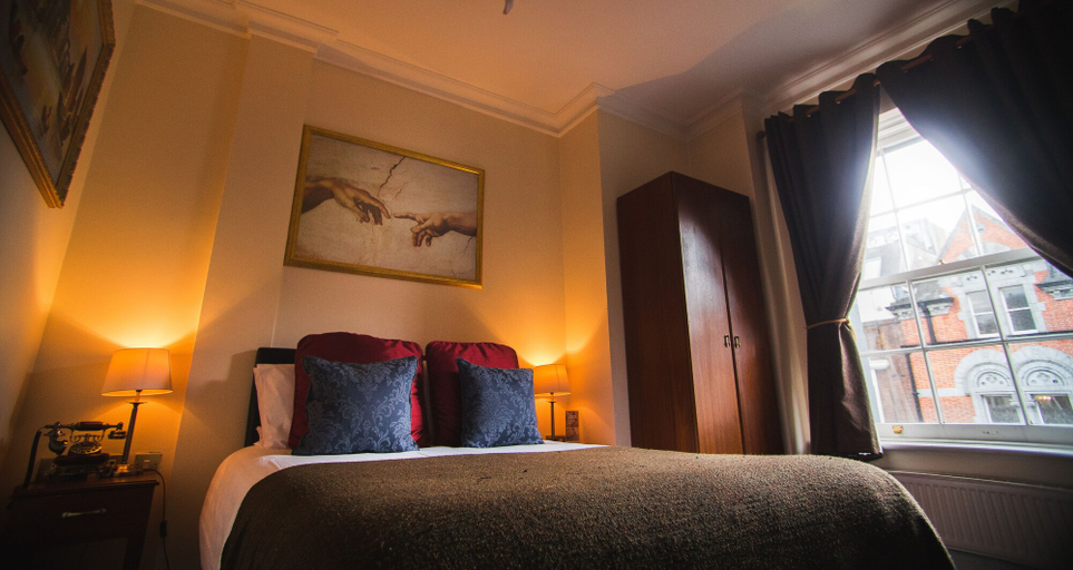 Bedroom 3, Dublin Citi Hotel, Dublin