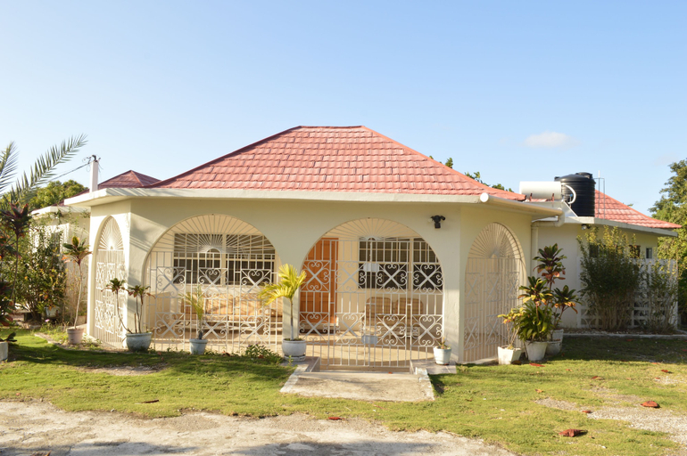 Exterior & Views 2, Sea Grove Villa