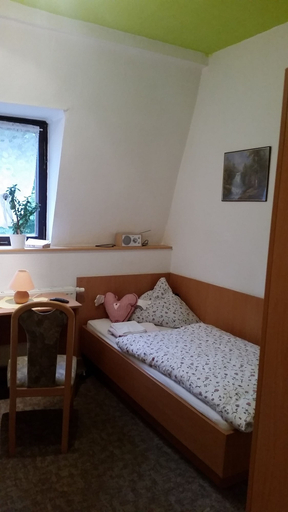 Bedroom 4, Hotel und Restaurant die Burg, Erzgebirgskreis