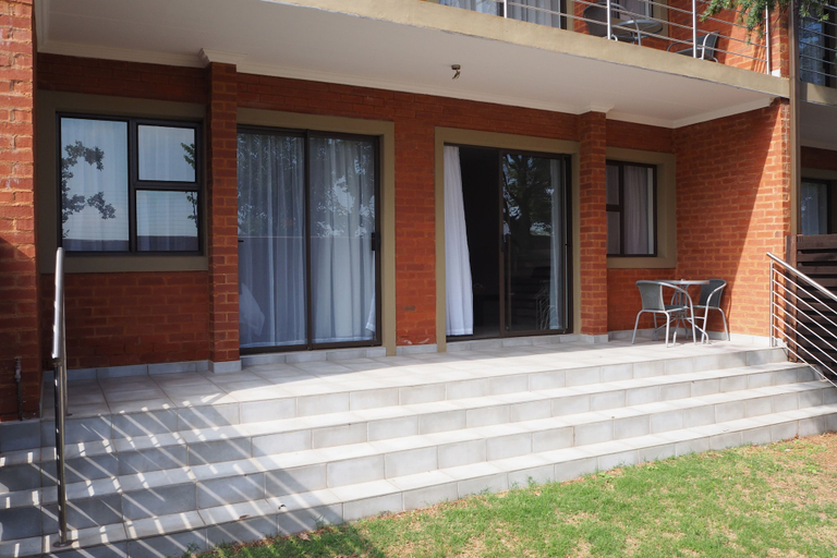 Exterior & Views 2, African Eagle Apartments, Ekurhuleni