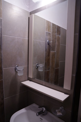 Bathroom 3, Panorama Genadi, South Aegean