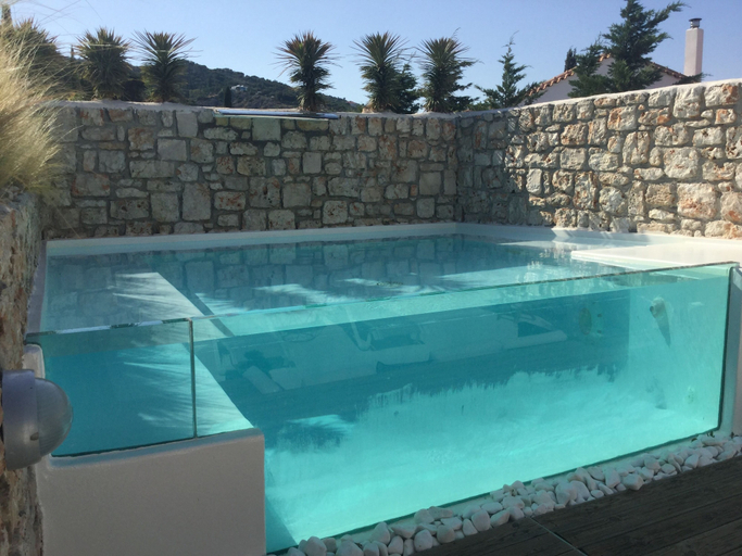 Outdoor pool, Dion Suite And Spa In Zakynthos, Ionian Islands