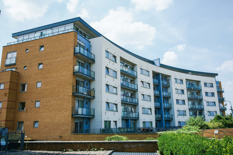 Exterior & Views 2, Riverside 2 Bed Apartment, London