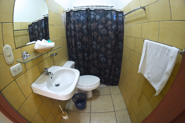 Bathroom 3, Apartamentos Managua, Managua