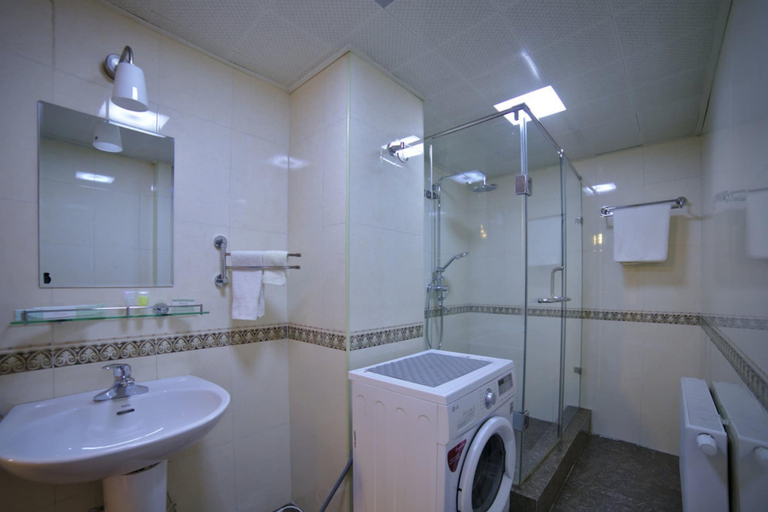 Bathroom 4, Tanan Center Serviced Apartments, Ulan Bator