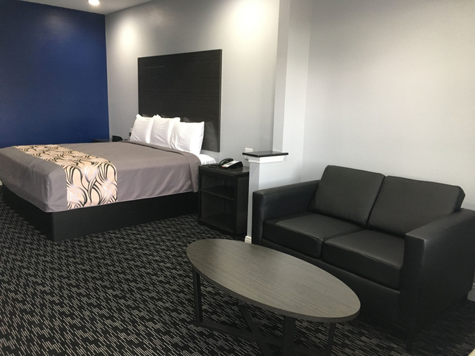 Bedroom 4, Platinum Inn and Suites, Houston