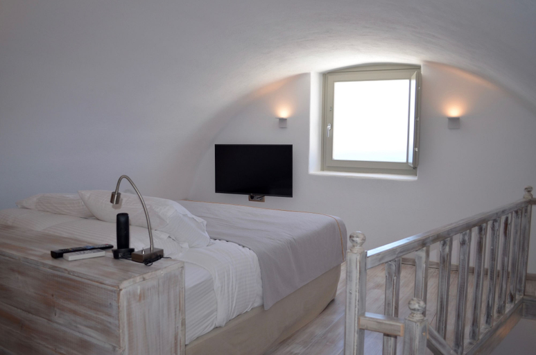 Bedroom 4, La Perla Villas and Suites - Adults Only, South Aegean