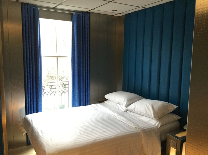 Bedroom 4, Stylotel, London