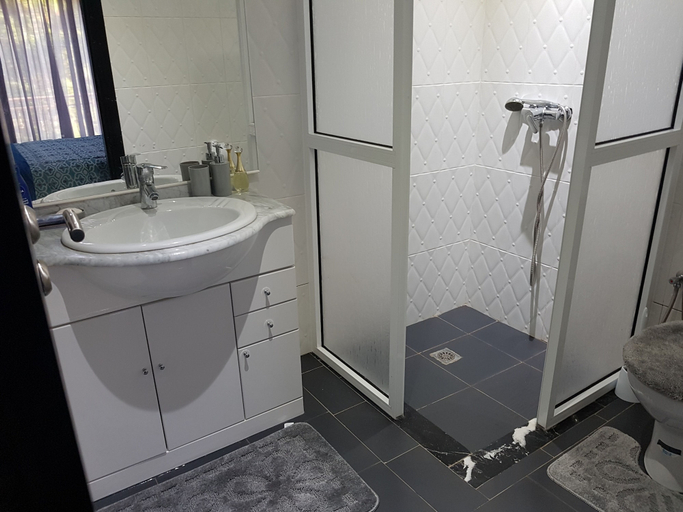 Bathroom, Chalet Asmoun, Sefrou