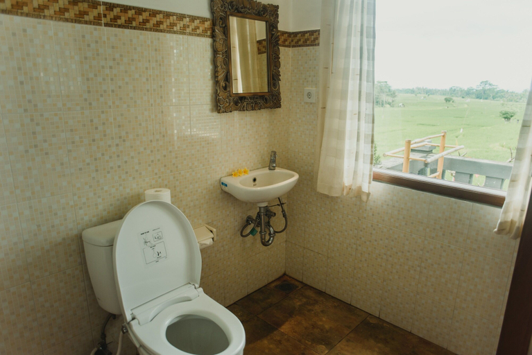 Bathroom 2, Bhuana Shanti Ubud, Gianyar