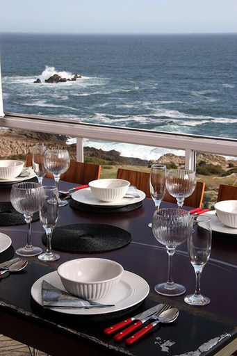 Food & Drinks, View at 18, Overberg