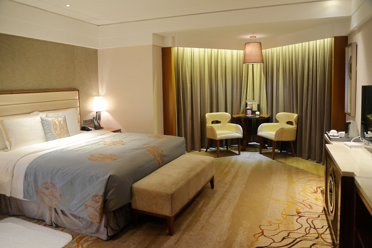 Bedroom 3, Shantou International Hotel, Shantou