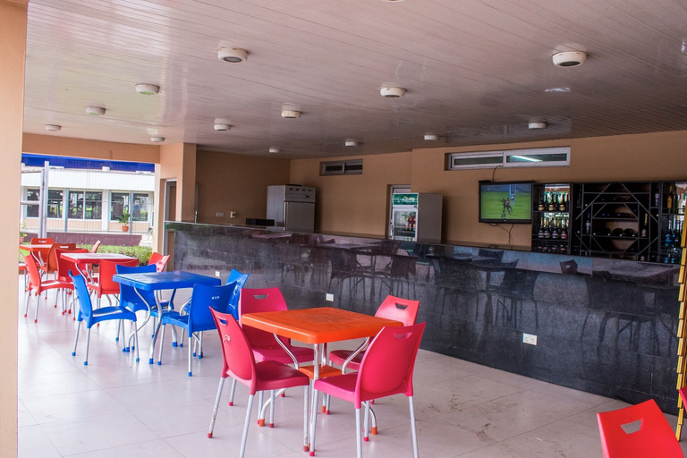 Food & Drinks 4, Dbi Guest House, Mushin