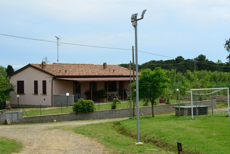 Exterior & Views 2, Agriturismo Ferri di Ferri Donatella, Livorno