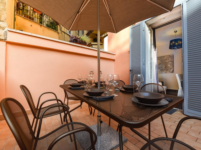 Food & Drinks, Spagna Apartment, Rome