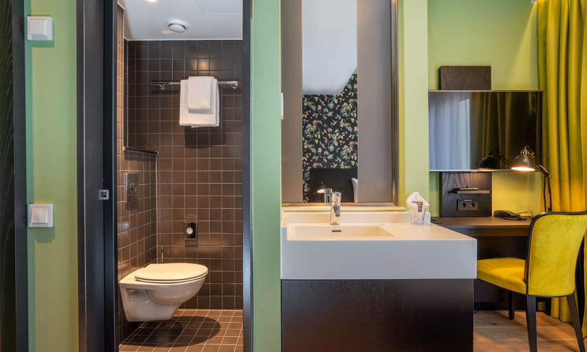 Bathroom 5, Thon Hotel Gyldenløve, Oslo