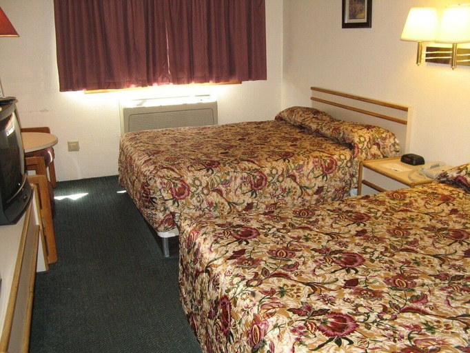 Bedroom 4, Bellingham Lodge, Whatcom
