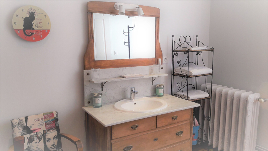 Bathroom 5, Chez Martine et Philippe, Haute-Loire