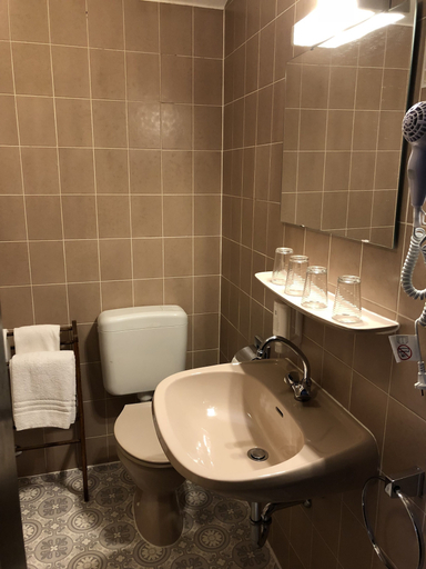 Bathroom 5, Hotel zur Post, Rheinisch-Bergischer Kreis