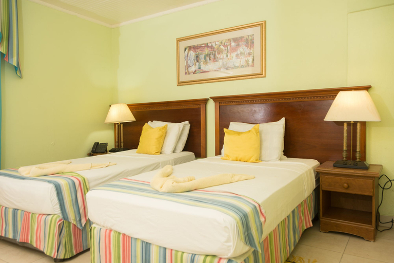 Bedroom 4, Palm Garden Hotel