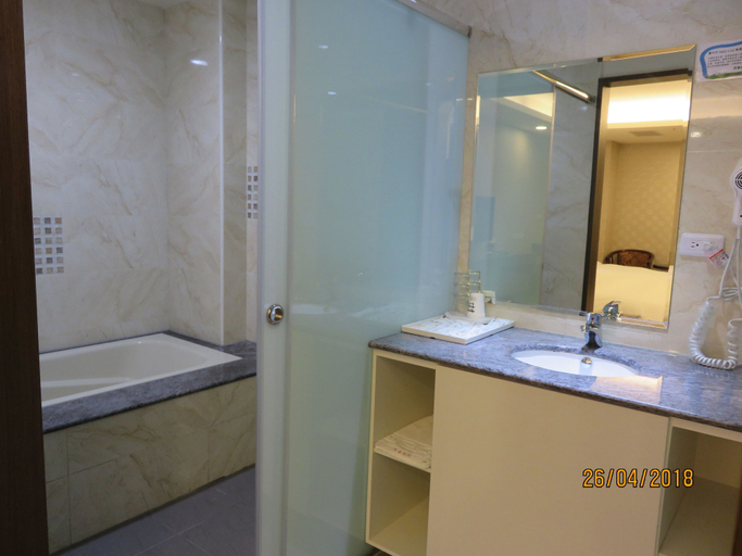 Bathroom 4, Maohua Motel, Taichung