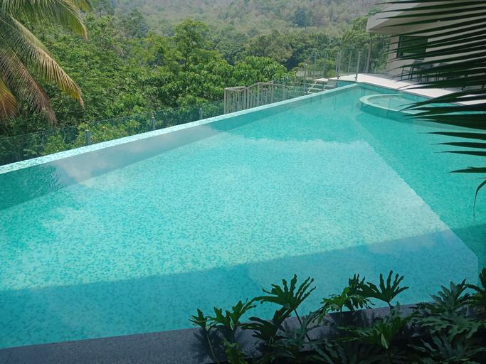 Sport & Beauty 2, Niraamaya Retreats Samroha Athirappilly, Ernakulam