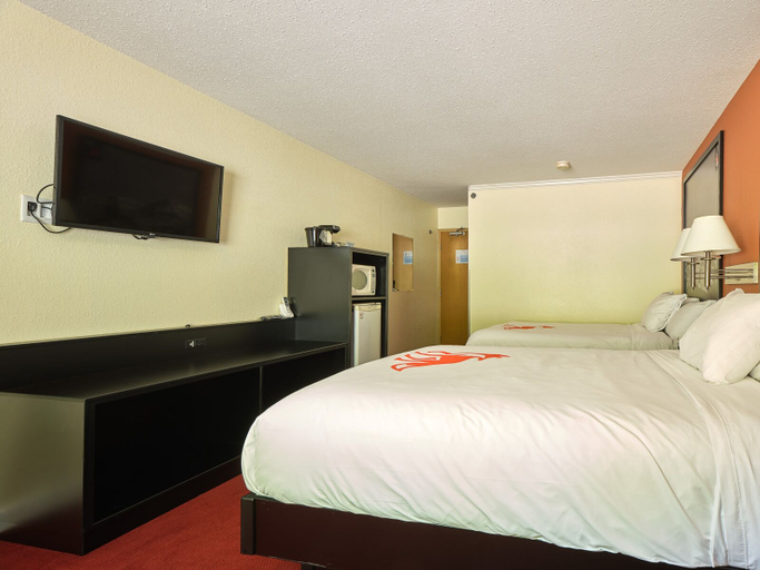 Bedroom 3, Fernie Fox Hotel, East Kootenay