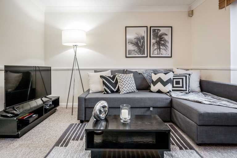 Others 4, Karah Suites - The Galleria 2, Hertfordshire