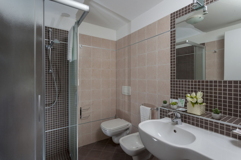 Bathroom 4, Hotel Aurora Mare, Rimini