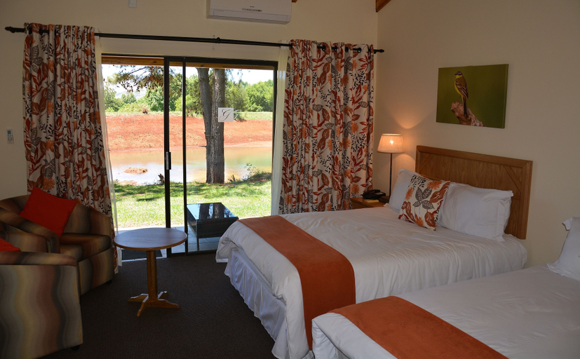 Bedroom 3, Gooderson Monks Cowl Golf Resort, Uthukela