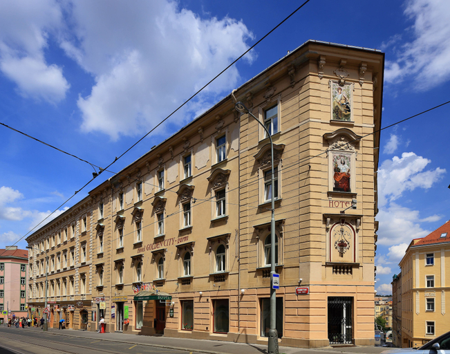 Exterior & Views 2, Hotel Golden City Garni, Praha 3