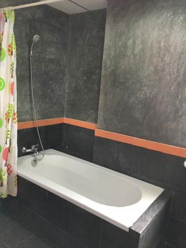 Bathroom 3, Taosha Suites, Phuket Island