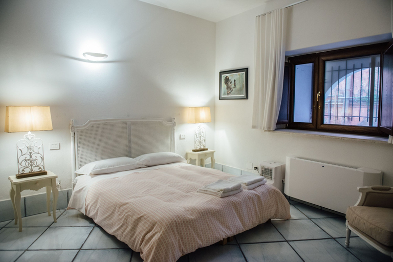 Bedroom 4, B&B L'Ambasciata, Latina