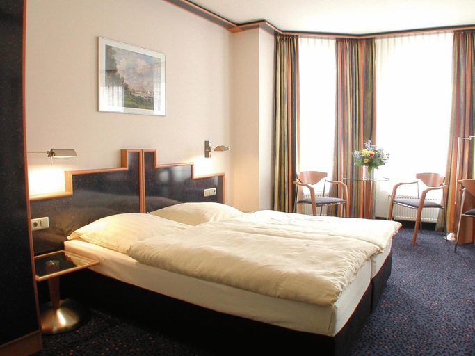 Bedroom 3, Insel Hotel, Köln