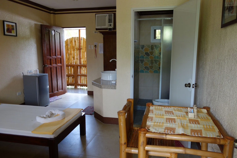 Bedroom 4, Slam's Garden Dive Resort, Daanbantayan