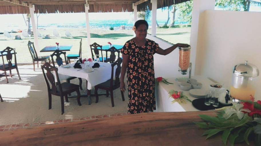 Food & Drinks 3, Blue Bay Resort, Malorua