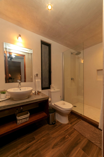Bathroom 4, Trinity 202 by Mikitito Rentals, Cozumel