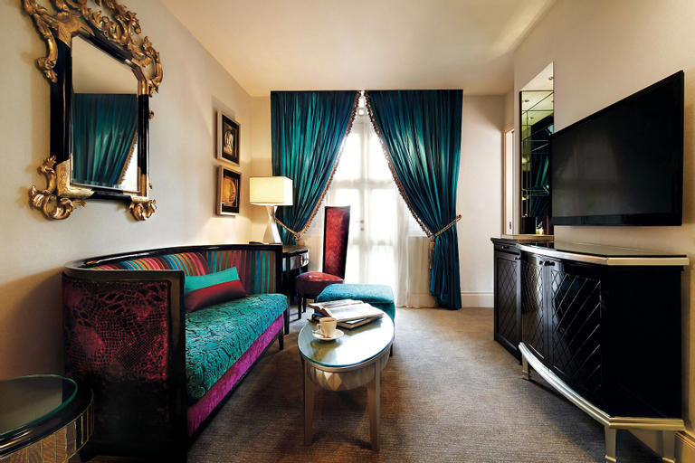 Bedroom 18