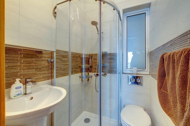 Bathroom, Prime Location Apartment With Side Seaviews