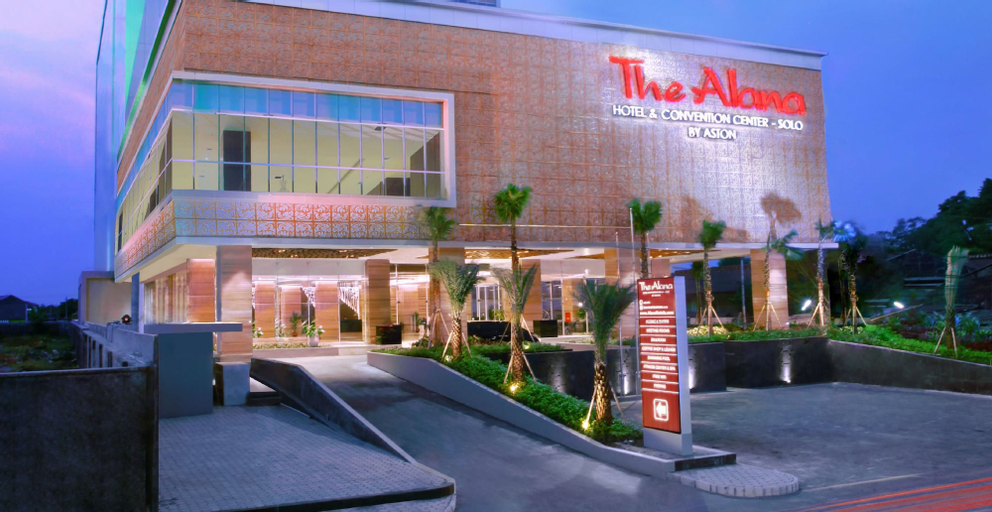 Exterior & Views 18