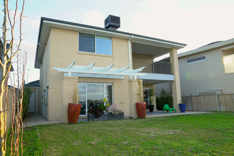 Exterior & Views 2, Waterfront Villa in Sanctuary Lakes, Melbourne