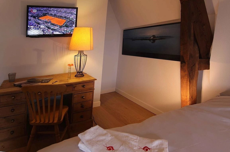 Bedroom 4, Les Tourelles de Thun, Yvelines