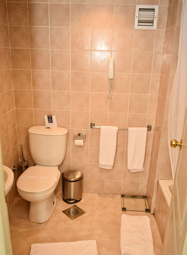 Bathroom 4, Romance Alexandria, Alexandria
