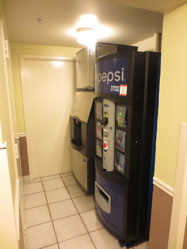 Food & Drinks 5, Comfort Inn University Center, Fairfax City