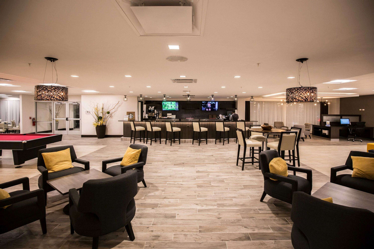Food & Drinks 4, Wyndham Chicago O'Hare, Cook