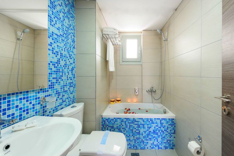 Bathroom 4, Angela Studios Apartments, Crete