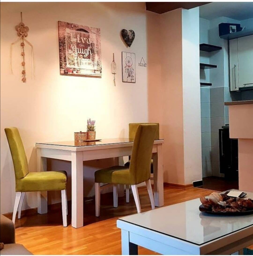In-room dining 4, Ana 2, Banja Luka