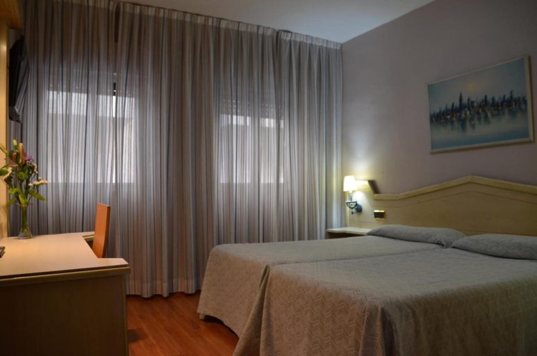 Bedroom 2, Hotel Ana María, Granada