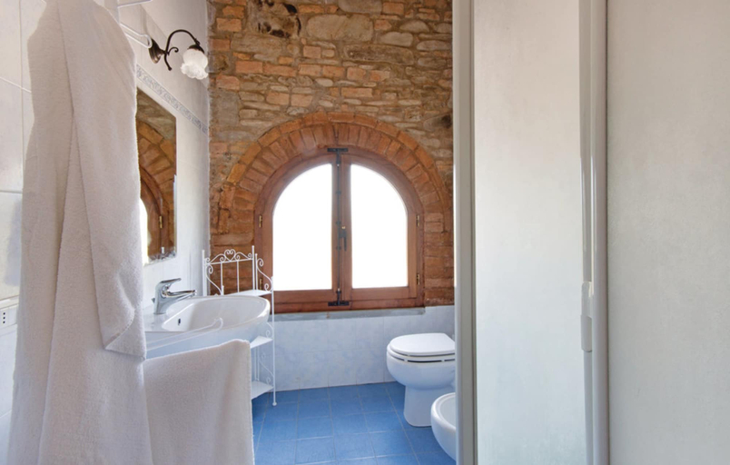 Bathroom 4, Podere Grossi, Florence